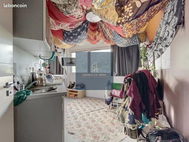 Studio 1 pièce 26 m²
