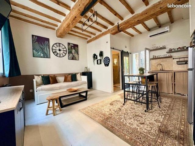 Studio 1 pièce 26 m²