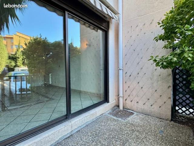 Studio 1 pièce 26 m²