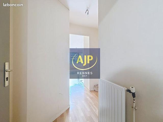 Studio 1 pièce 26 m²