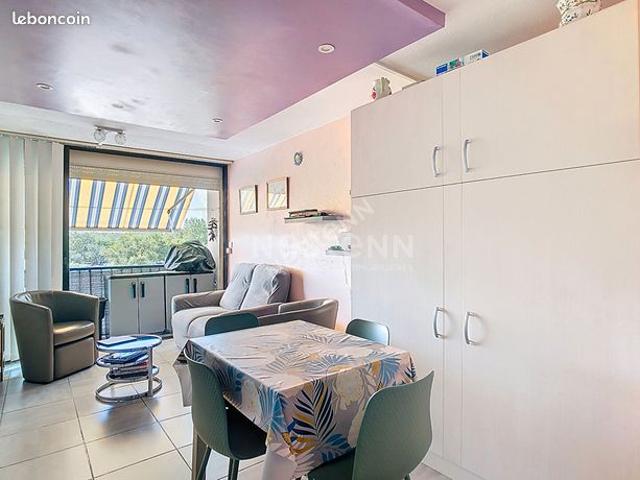 Studio 1 pièce 26 m²