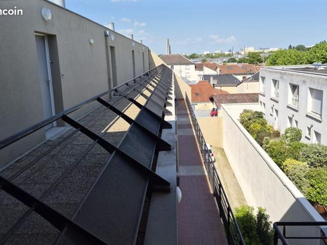 Studio 1 pièce 26 m²