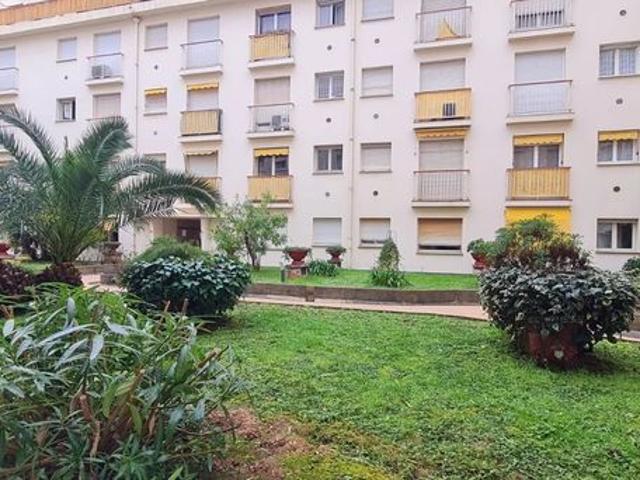 Studio 1 pièce 26 m²