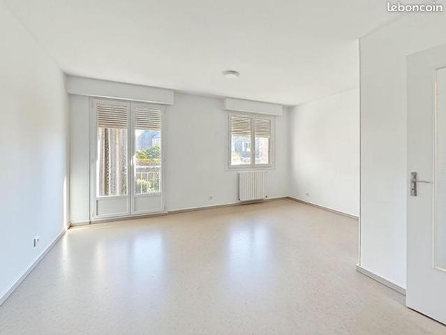 Studio 1 pièce 26 m²