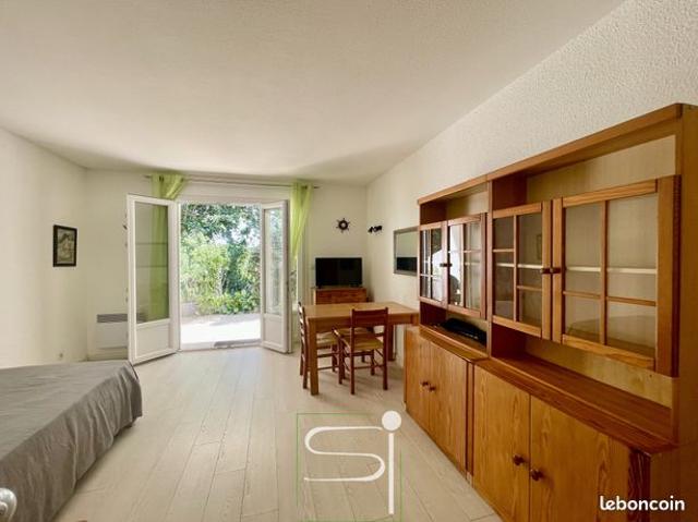 Studio 1 pièce 26 m²