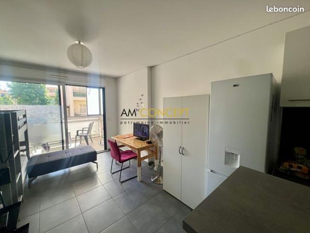 Studio 1 pièce 26 m²