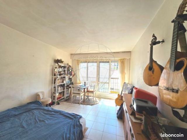 Studio 1 pièce 26 m²