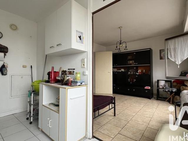 Studio 1 pièce 28 m²