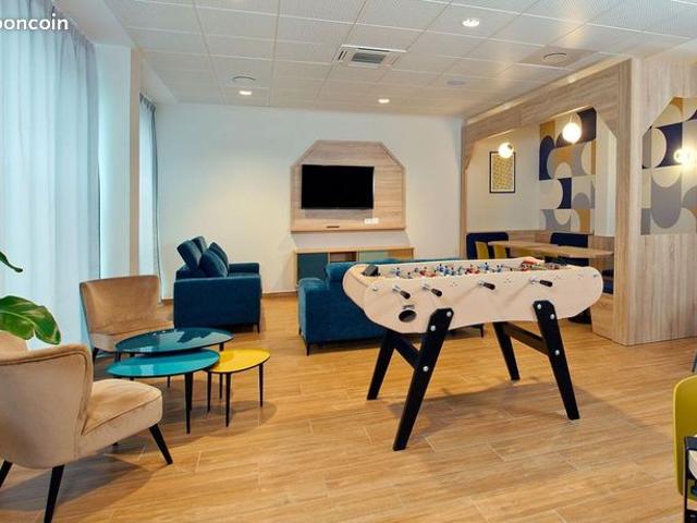Studio 1 pièce 28 m²