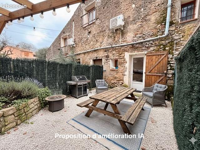 Studio 1 pièce 28 m²