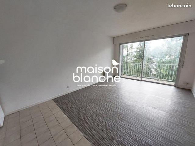 Studio 1 pièce 28 m²