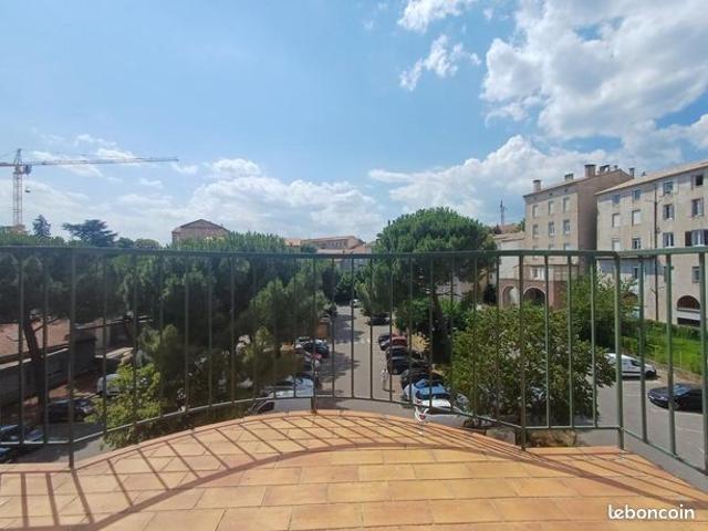 Studio 1 pièce 28 m²