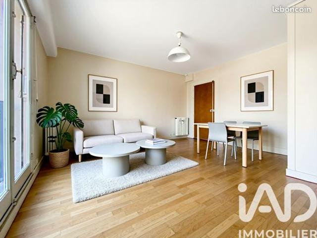 Studio 1 pièce 28 m²