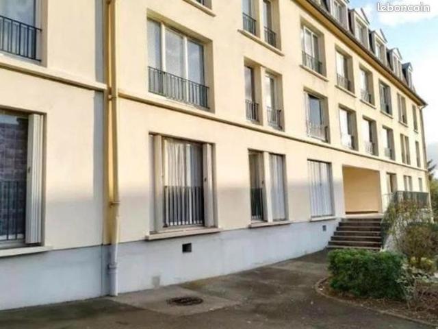 Studio 1 pièce 28 m²