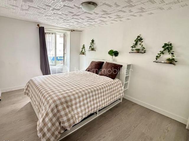 Studio 1 pièce 28 m²