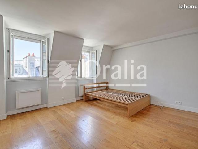 Studio 1 pièce 28 m²
