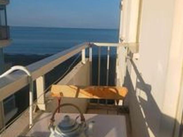 Studio 1 pièce 28 m²