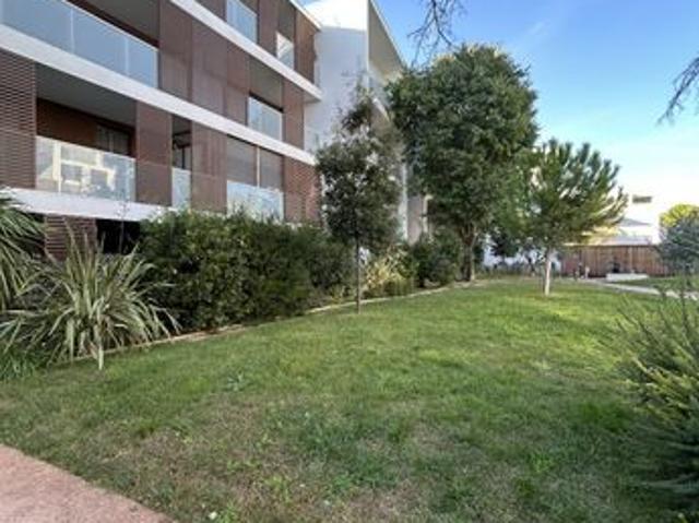 Studio 1 pièce 28 m²