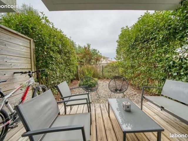 Studio 1 pièce 28 m²