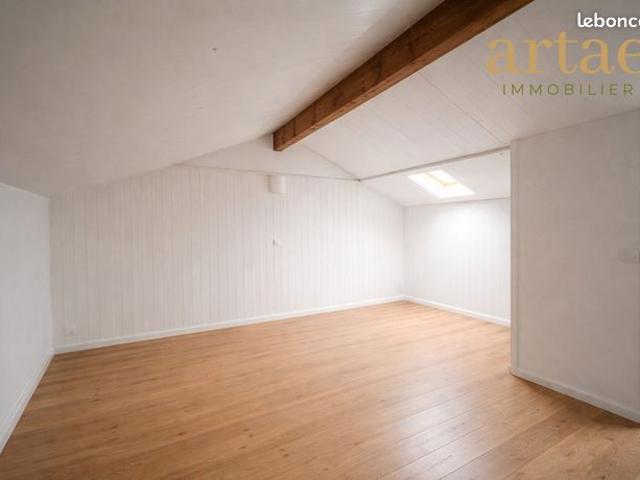 Studio 1 pièce 28 m²