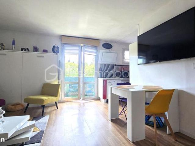 Studio 1 pièce 28 m²