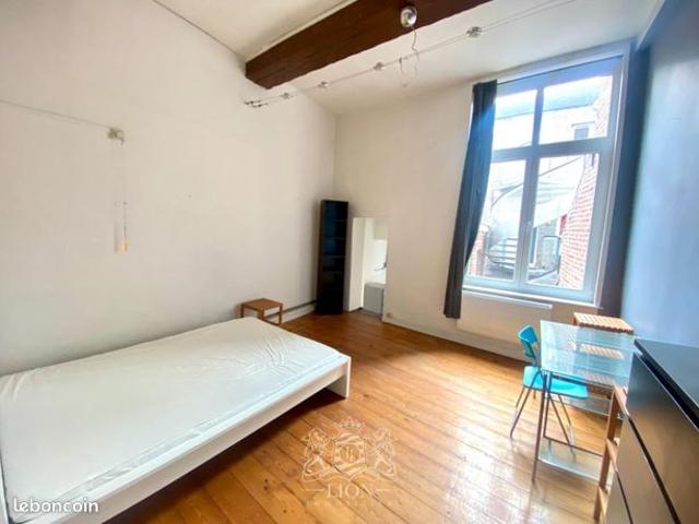 Studio 1 pièce 28 m²