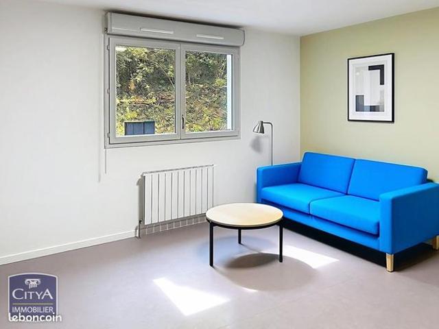 Studio 1 pièce 28 m²