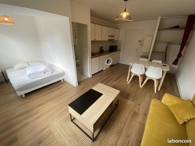 Studio 1 pièce 28 m²