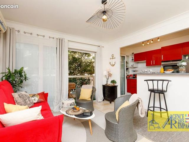 Studio 1 pièce 28 m²