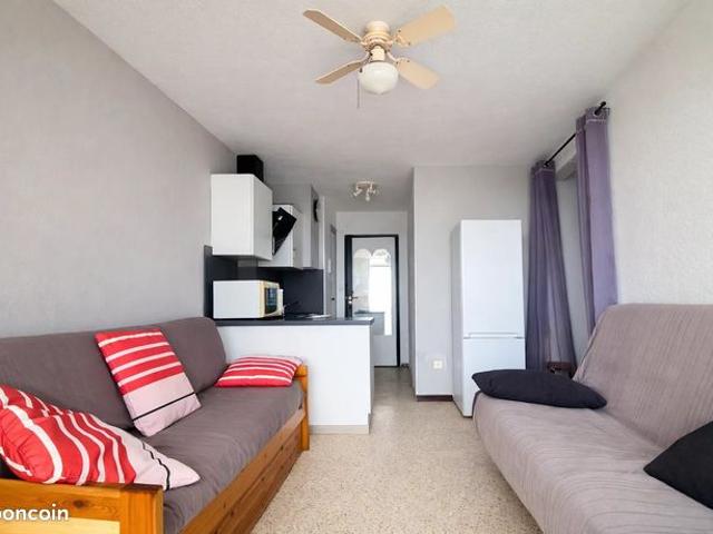 Studio 1 pièce 28 m²