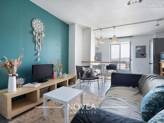 Studio 1 pièce 28 m²