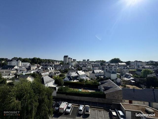 Studio 1 pièce 28 m²
