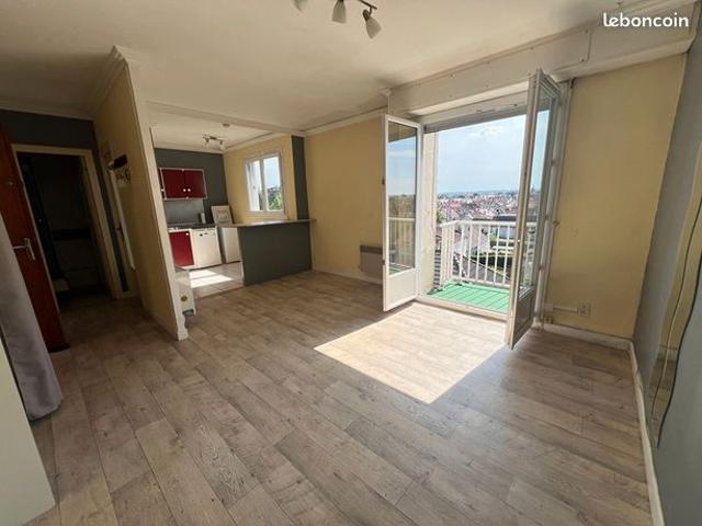 Studio 1 pièce 28 m²