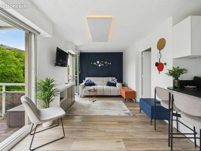 Studio 1 pièce 28 m²