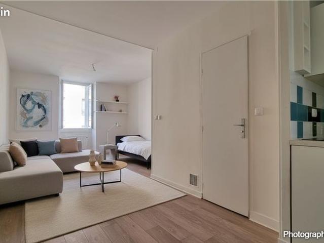 Studio 1 pièce 28 m²