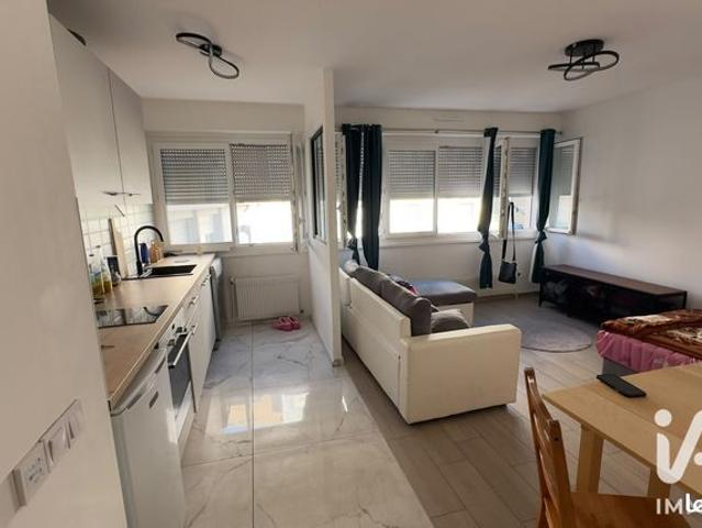 Studio 1 pièce 28 m²