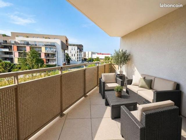 Studio 1 pièce 28 m²