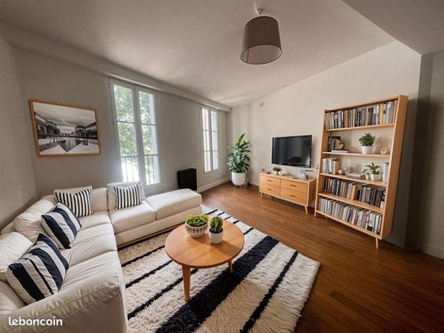 Studio 1 pièce 28 m²