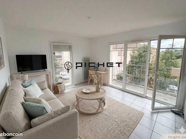 Studio 1 pièce 28 m²