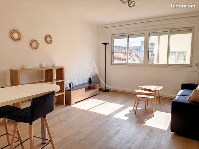 Studio 1 pièce 28 m²