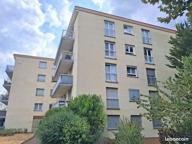 Studio 1 pièce 28 m²
