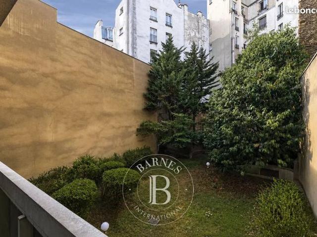 Studio 1 pièce 28 m²