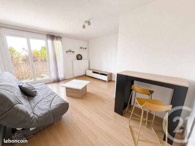 Studio 1 pièce 28 m²