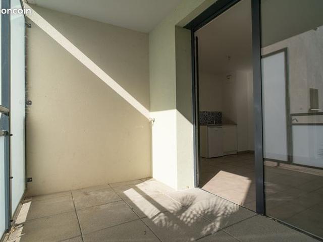 Studio 1 pièce 28 m²