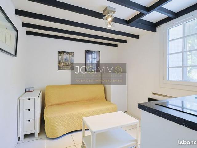 Studio 1 pièce 28 m²
