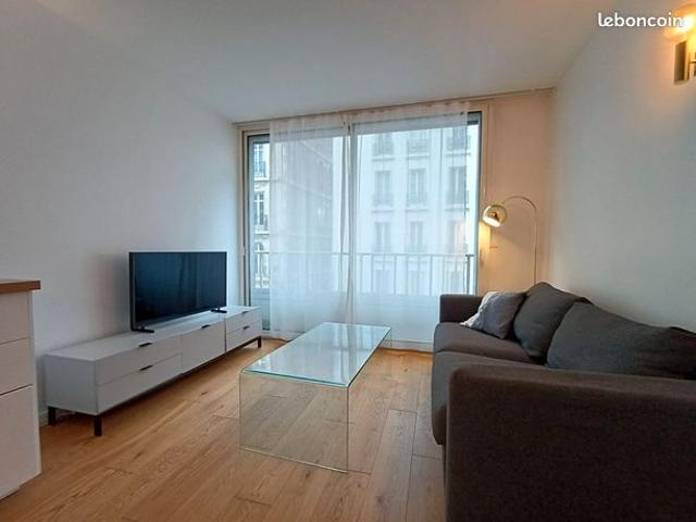 Studio 1 pièce 28 m²
