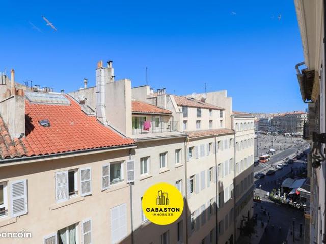 Studio 1 pièce 28 m²