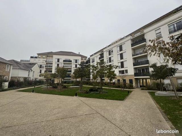 Studio 1 pièce 28 m²