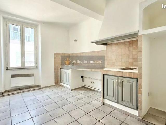 Studio 1 pièce 28 m²