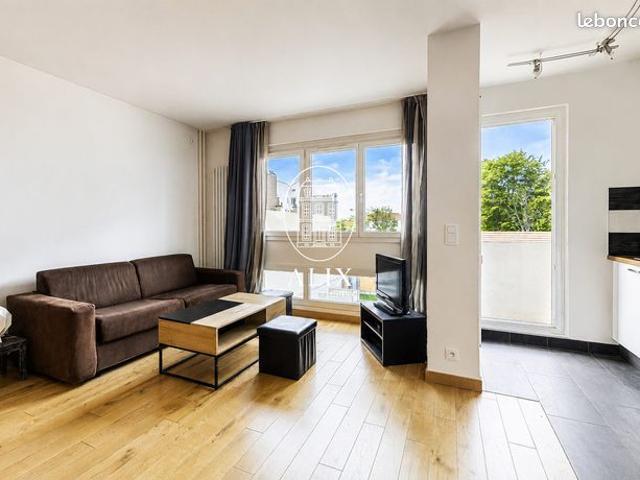 Studio 1 pièce 28 m²